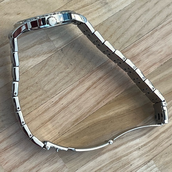 Pulsar Ladies Watch Crystals White Dial Stainless Bracelet - Picture 7 of 12